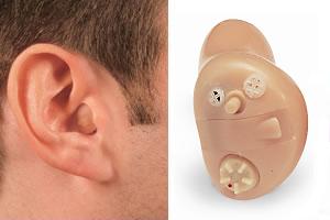 ITE (In The Ear) – Ενδωτιαία (μέσα στο αυτί). Εφαρμόζονται στον ακουστικό πόρο και μικρό μέρος τους καλύπτει και τον εξωτερικό πόρο. Δεν έχουν εξωτερικά καλώδια ή λαστιχάκια.  Μπορούν να χρησιμοποιηθούν και σε μεγάλου βαθμού βαρηκοΐα.